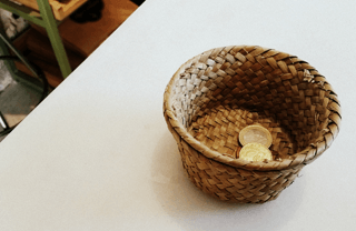 Customary tipping in Spain