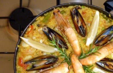 Barcelona cooking schools for paella